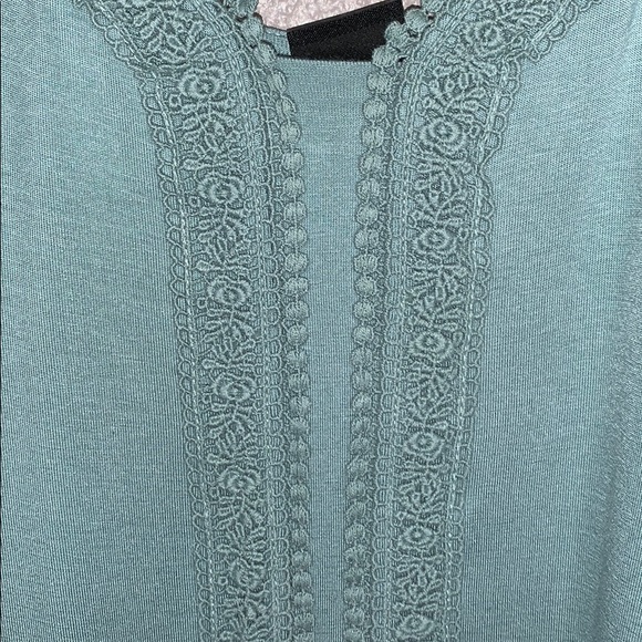 Girl top - Picture 3 of 8